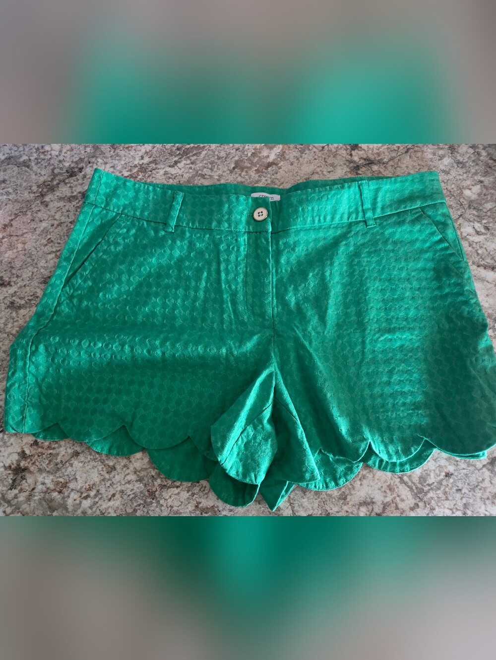 crown & ivy Shelby Beautiful Green Scalloped Hem High Waist Shorts NWOT Size 14